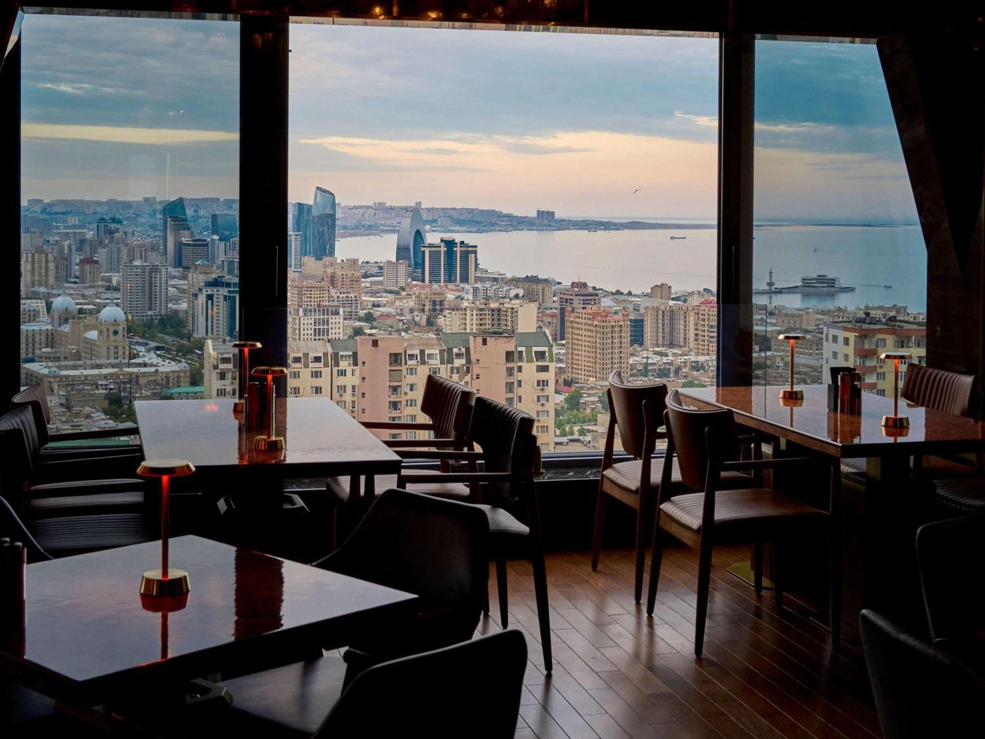 Mercure Baku City Ngoại thất bức ảnh